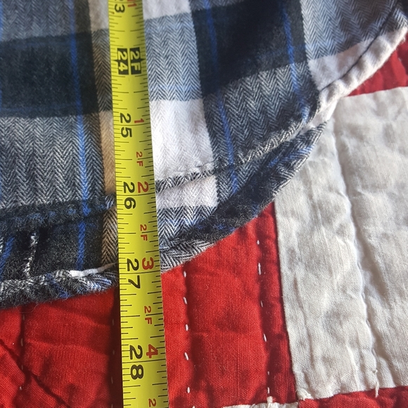 Duluth Trading plaid shirt with button sleeves - Picture 9 of 9